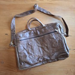 Laptop Skouersak - Chestnut